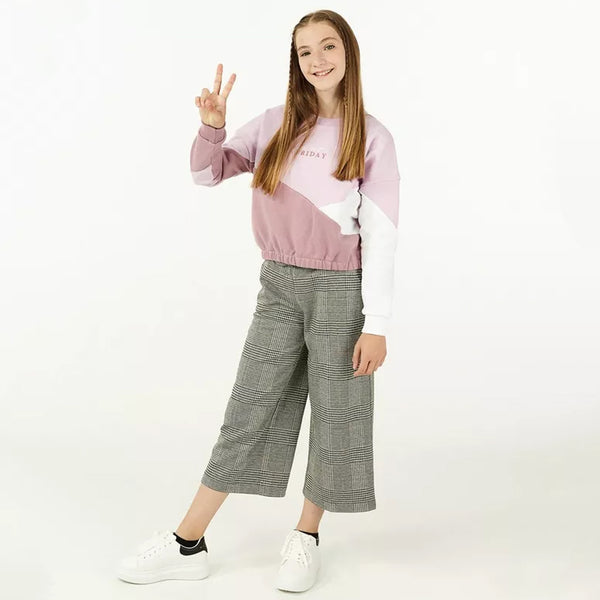 Girl Almost Friday Embroidery Inner Fleece Sweatshirt