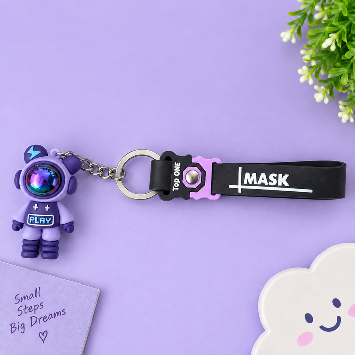 Cute Astronaut keychain (purple)